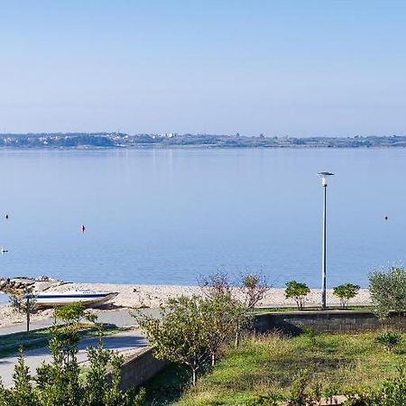 Apartment Nin - Vrsi At The Beach Esterno foto