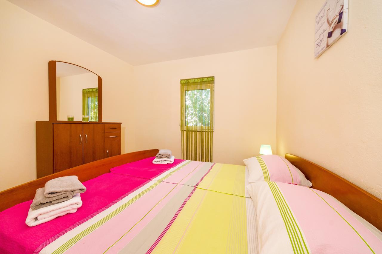 Apartment Nin - Vrsi At The Beach Esterno foto